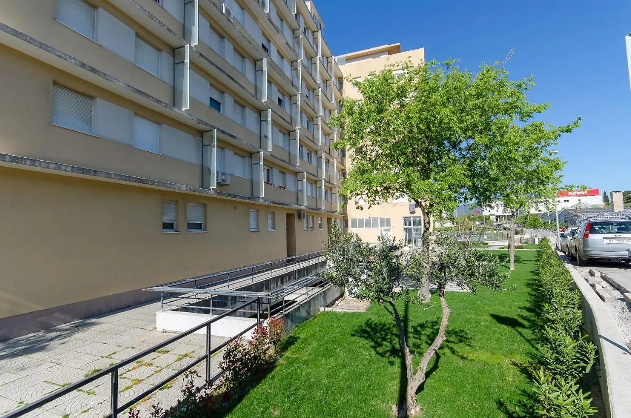 Spacious Apartment Smile With Terrace And Secure Garage Split