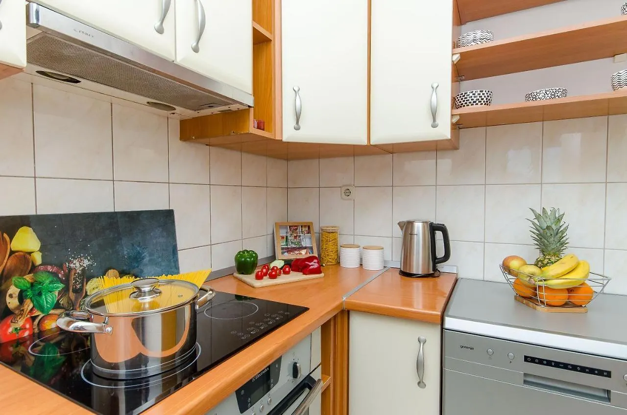 Spacious Apartment Smile With Terrace And Secure Garage Split