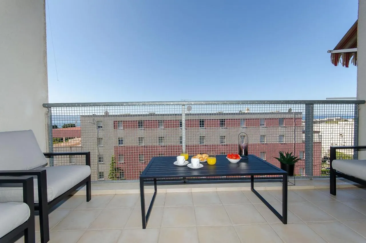 Spacious Apartment Smile With Terrace And Secure Garage Split Croatia
