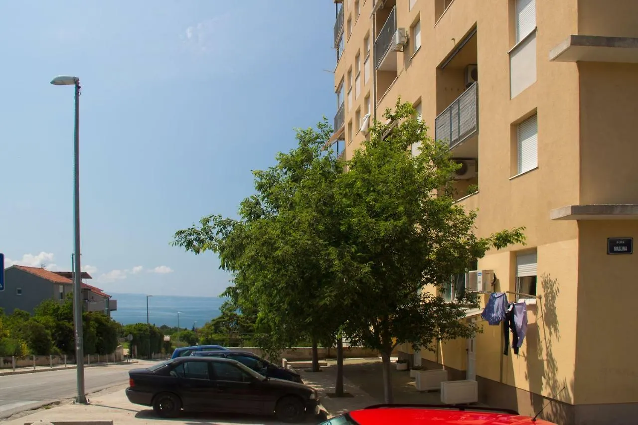 Spacious Apartment Smile With Terrace And Secure Garage Split 0*,