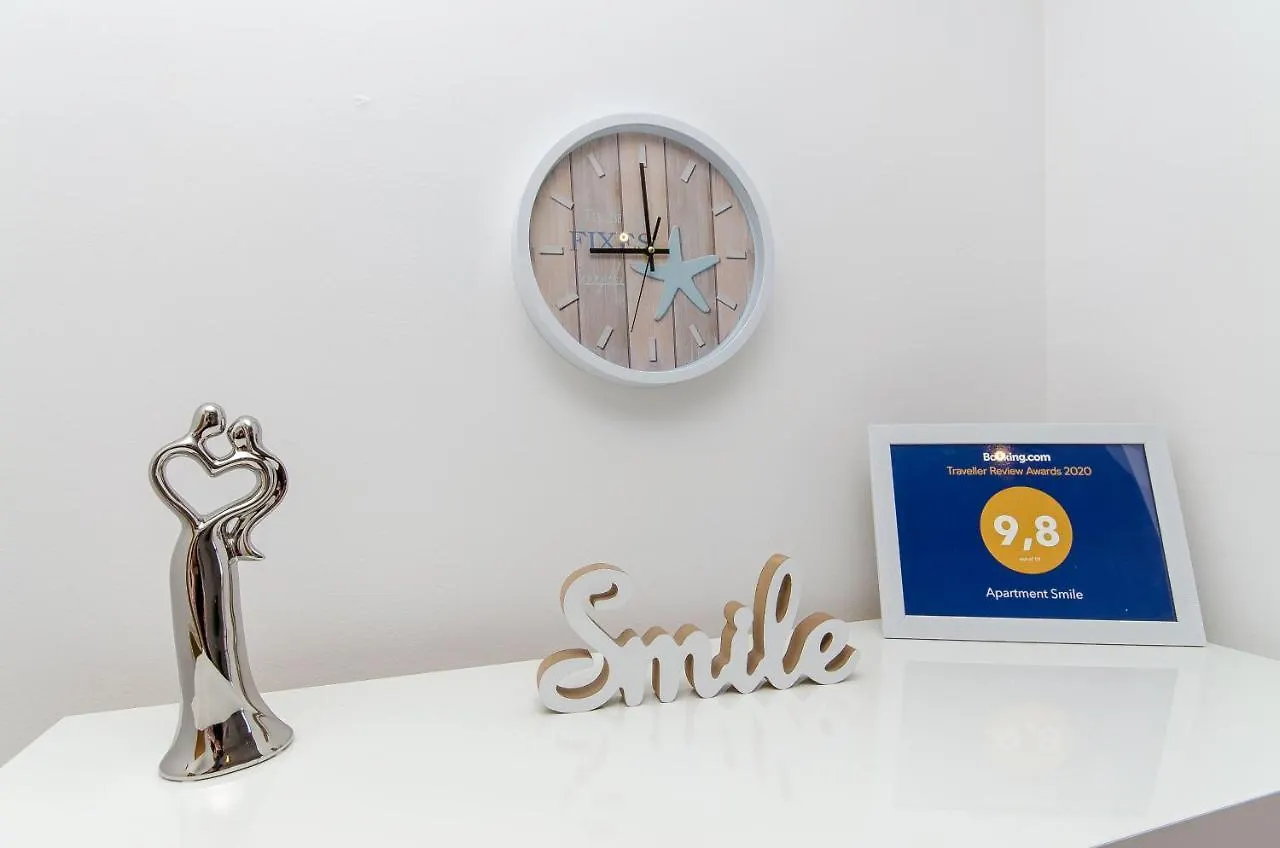 Spacious Apartment Smile With Terrace And Secure Garage Сплит Хорватия